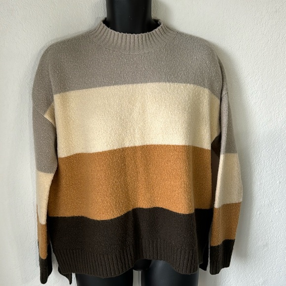 Cliche Colorblock Sweater‎ - Picture 1 of 5